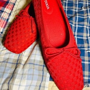 Vivaia Ruby Red Square-Toe Bow Ballerina Flats (Margaret) New without Box